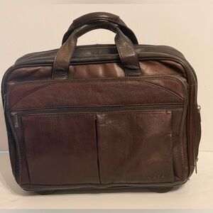 Solo New York Leather Briefcase Computer Roller Bag Style D529-3 Brown W Strap